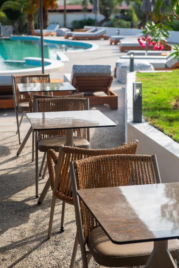 Aparthotel Domus Hospitality Vourvourou Exterior foto